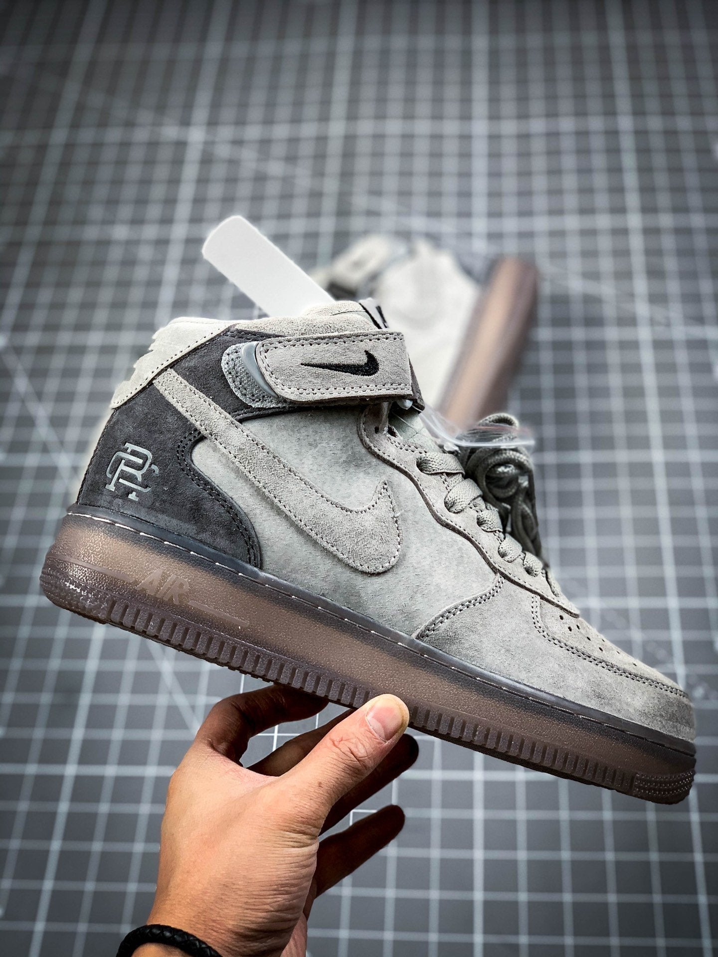 Air Force 1 Mid X Champion Grey