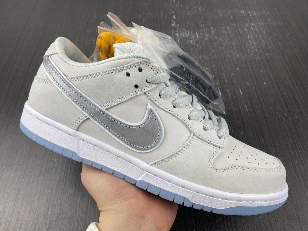 Nike SB Dunk Low White Lobster (Friends and Family)