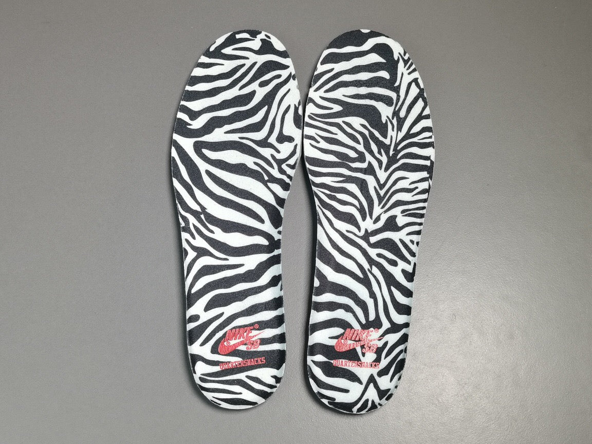 Dunk Low SB X Quartersnacks Little Debbie’s Zebra Cakes