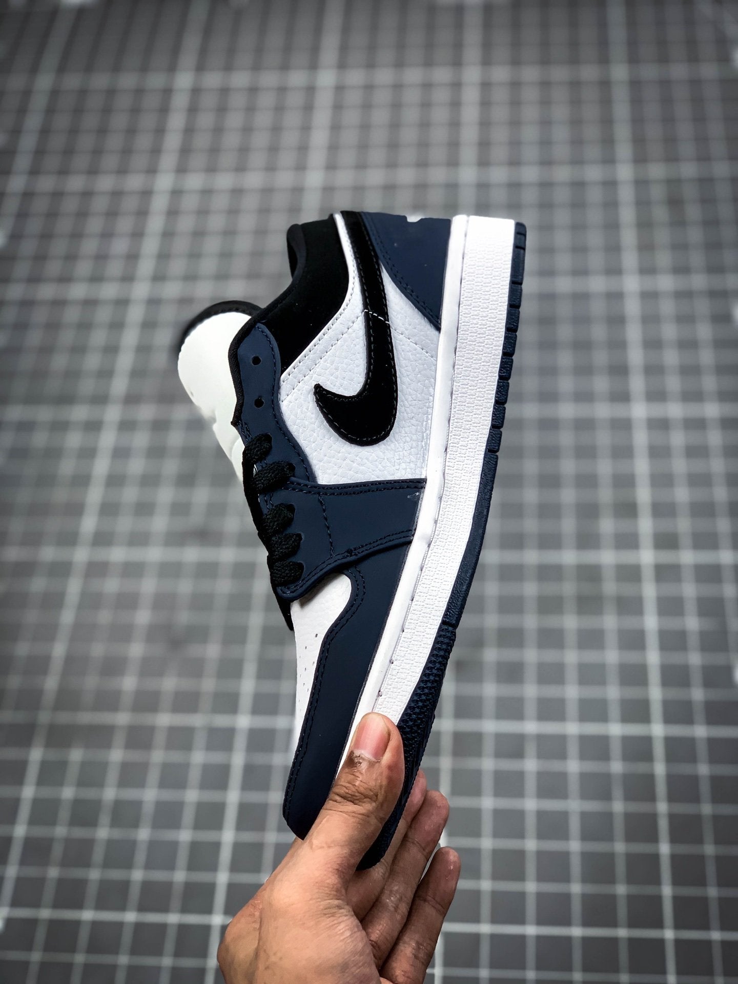 Air Jordan 1 Retro Low Navy (2004)
