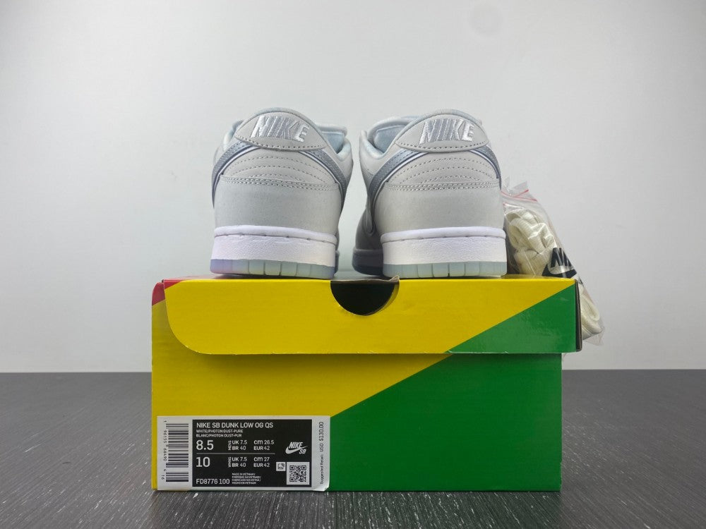 Nike SB Dunk Low White Lobster (Friends and Family)