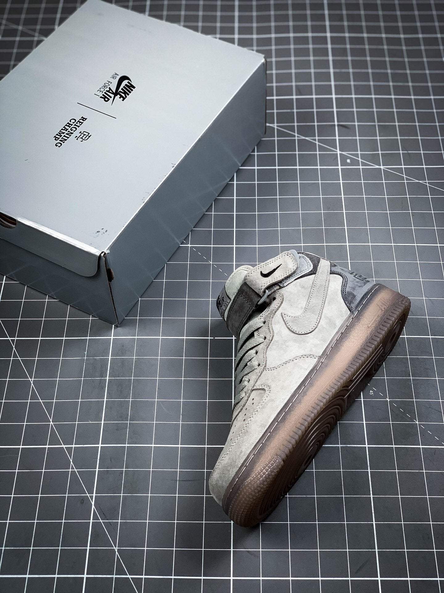 Air Force 1 Mid X Champion Grey