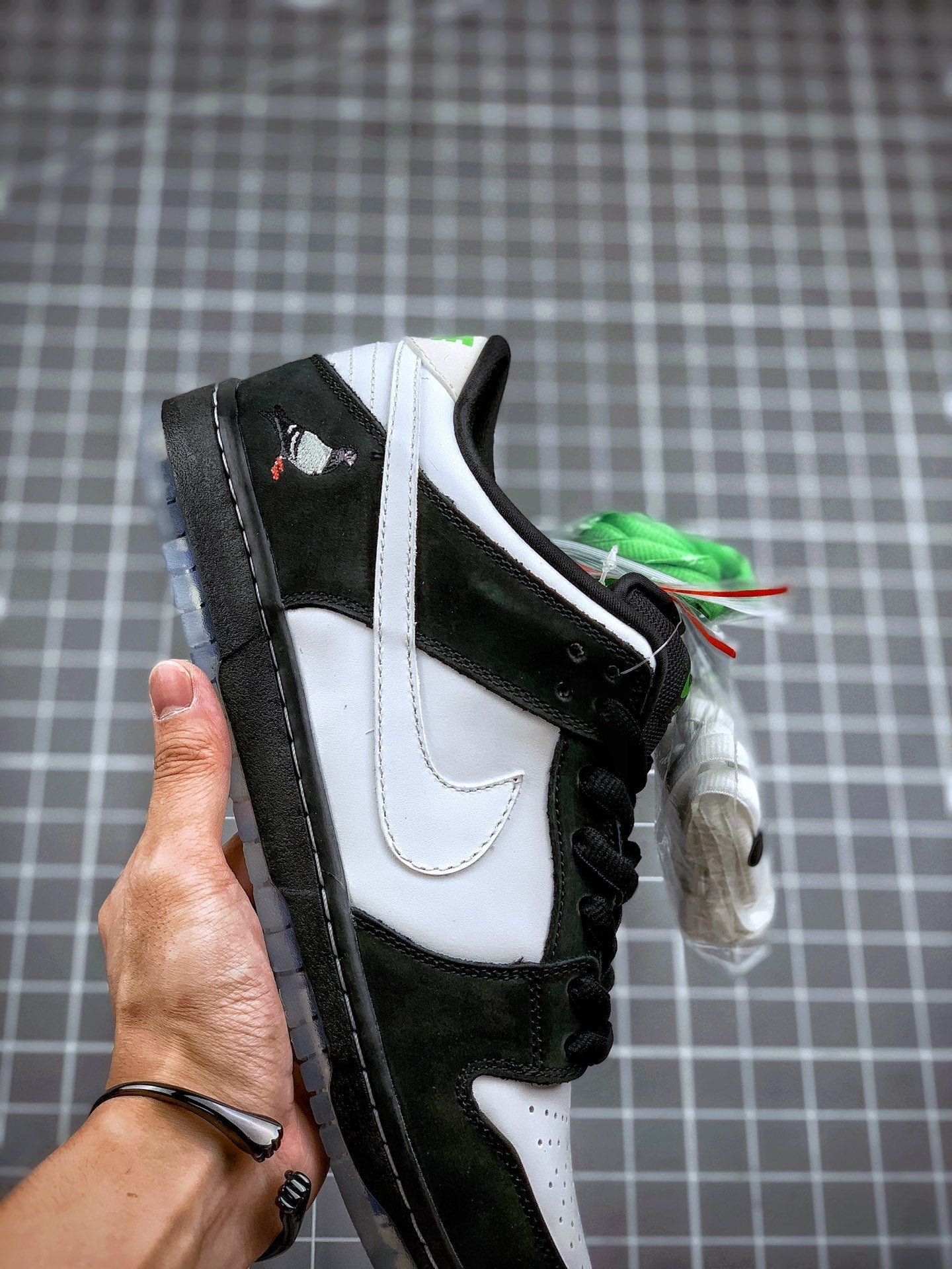 Nike SB Dunk Low Staple Pigeon (Special Box)