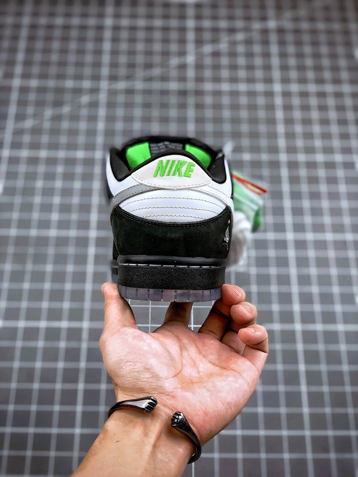 Nike SB Dunk Low Staple Pigeon (Special Box)