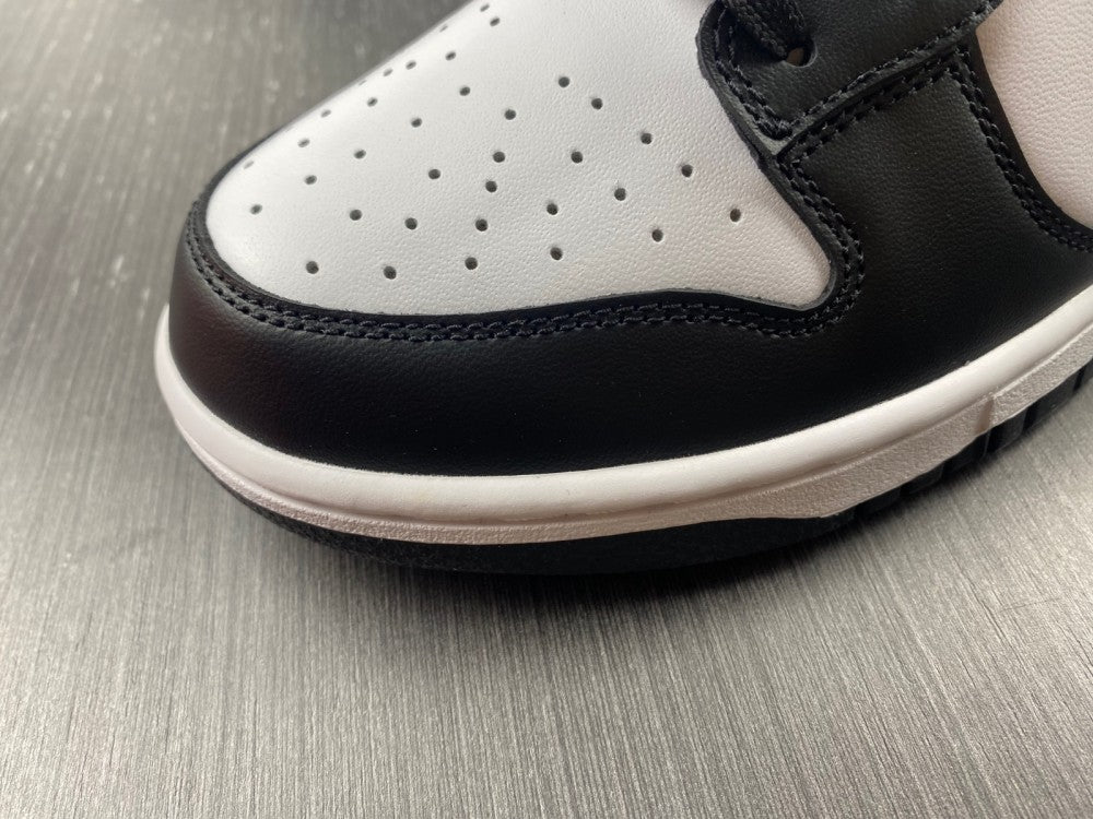 Nike Dunk Low White Black Panda