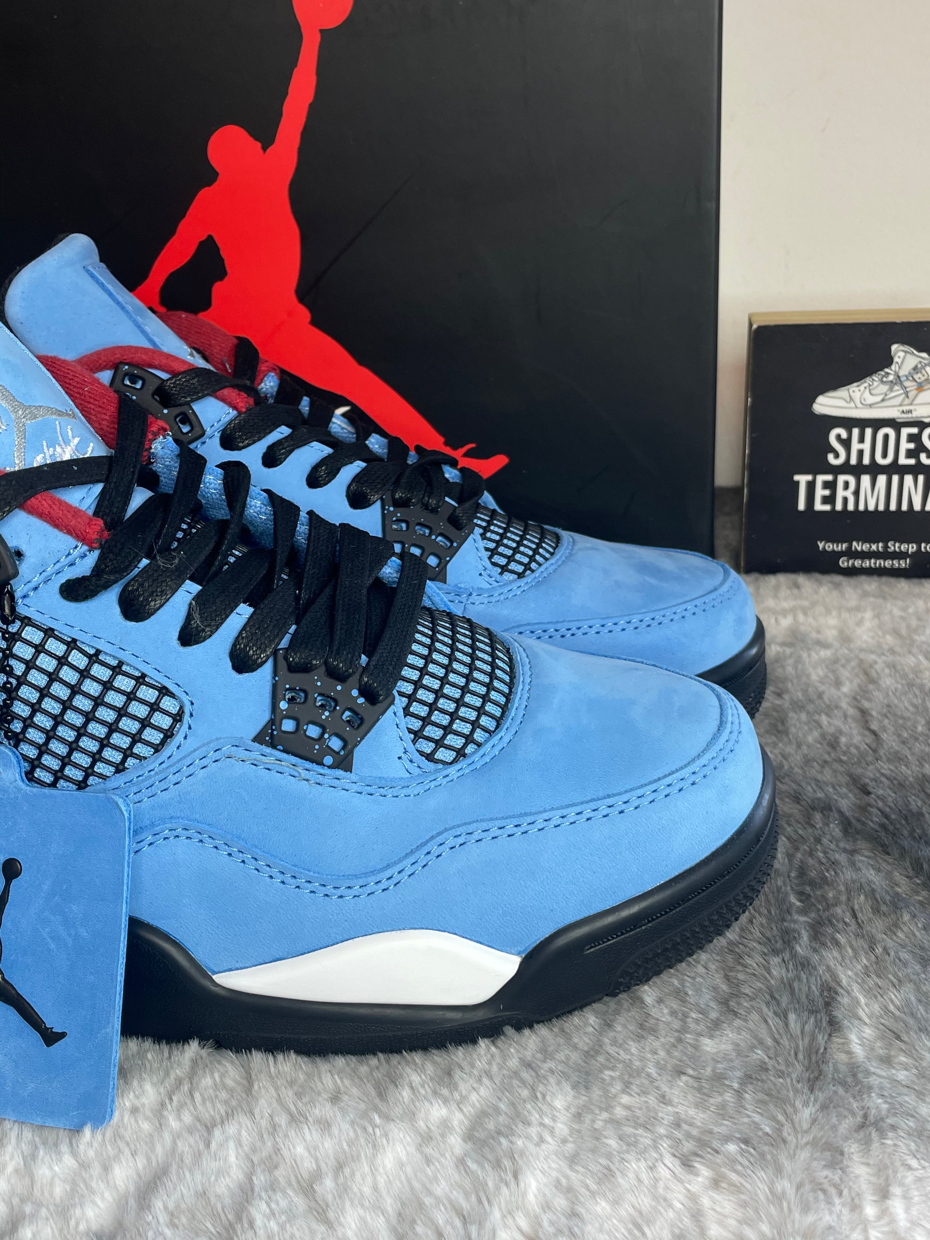 Air Jordan 4 Retro Travis Scott Cactus Jack