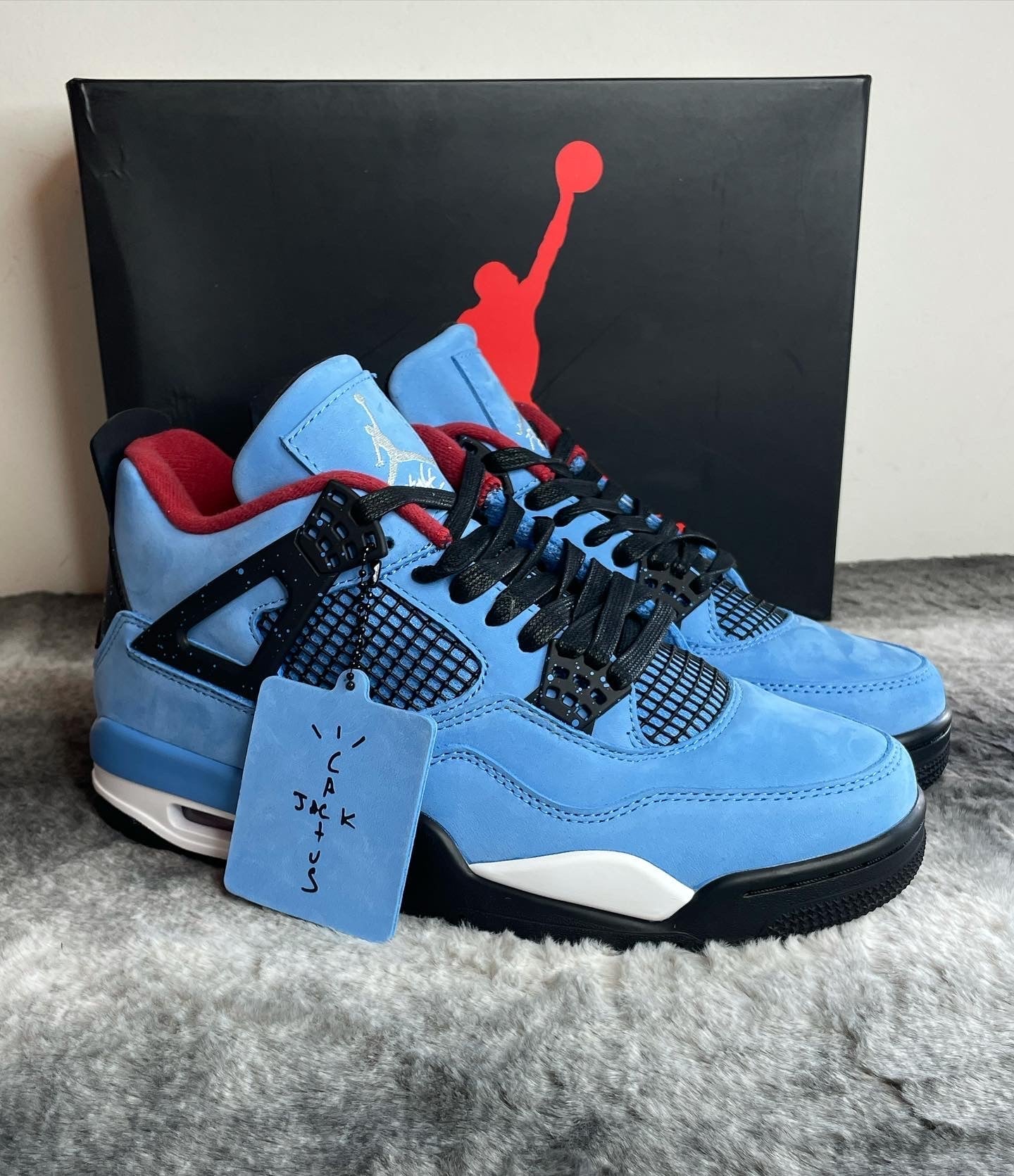 Air Jordan 4 Retro Travis Scott Cactus Jack