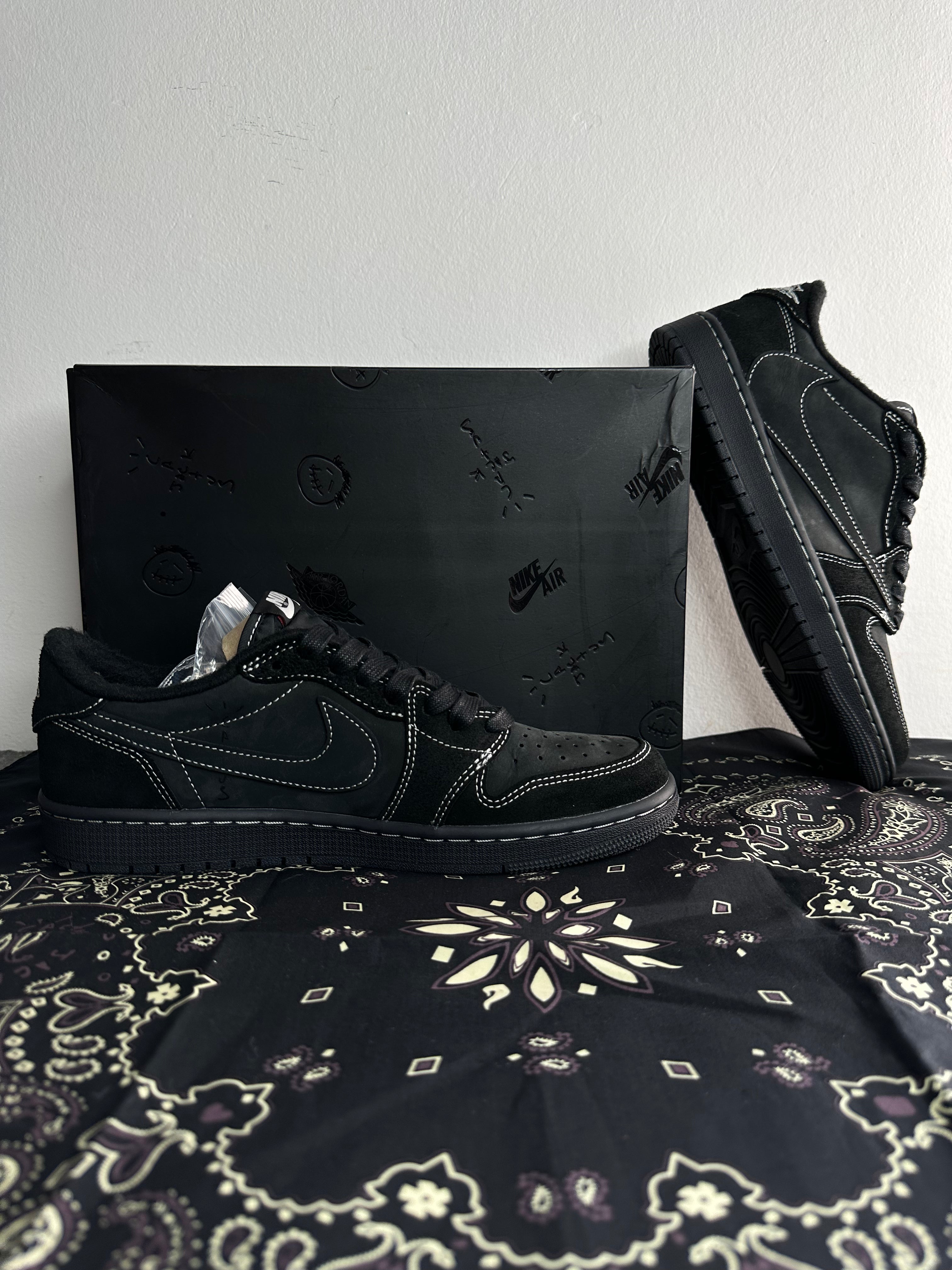 Air Jordan 1 Retro Low OG SP Travis Scott Black Phantom