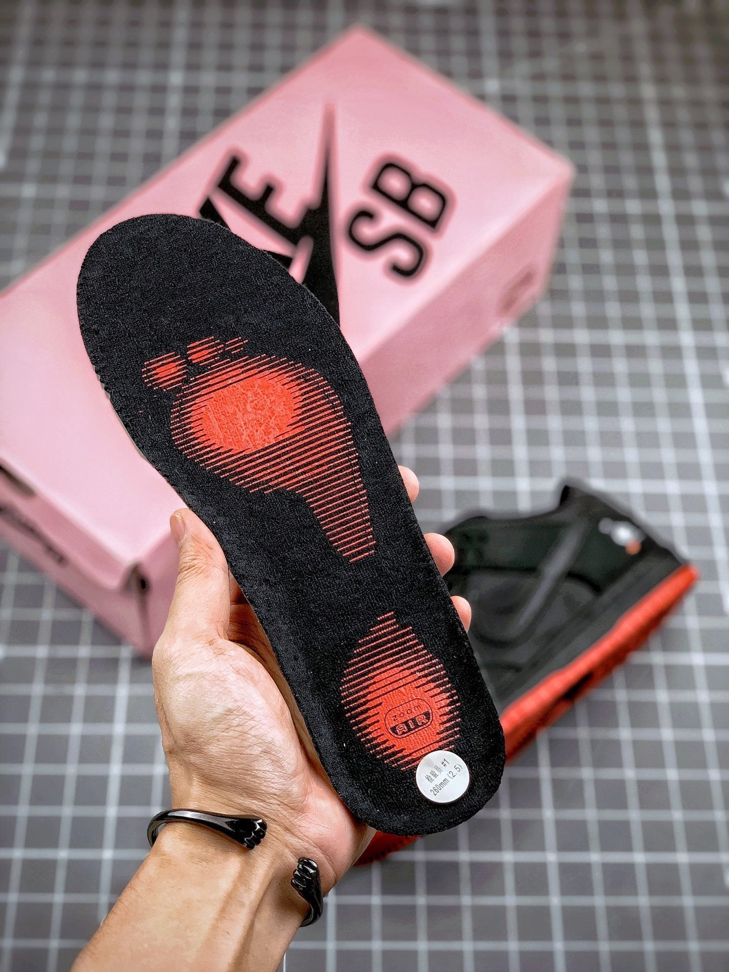 Nike SB Dunk Low Black Pigeon
