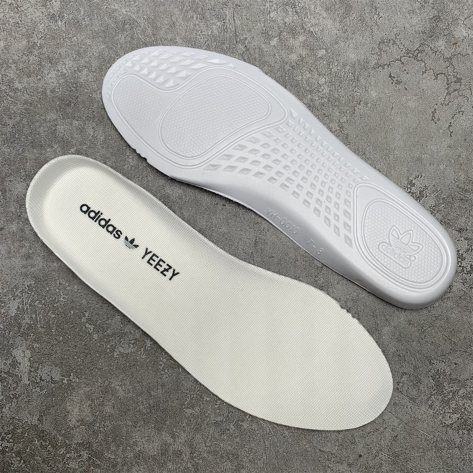 adidas Yeezy Boost 350 V2 Cream