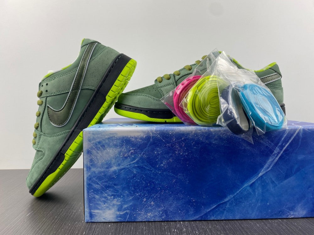 Nike SB Dunk Low Concepts Green Lobster (Special Box)