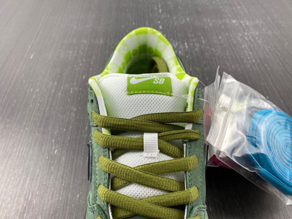 Nike SB Dunk Low Concepts Green Lobster (Special Box)