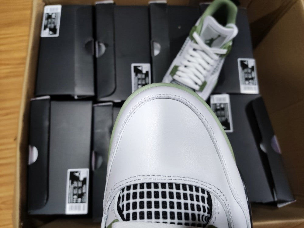 Air Jordan 4 Retro Seafoam