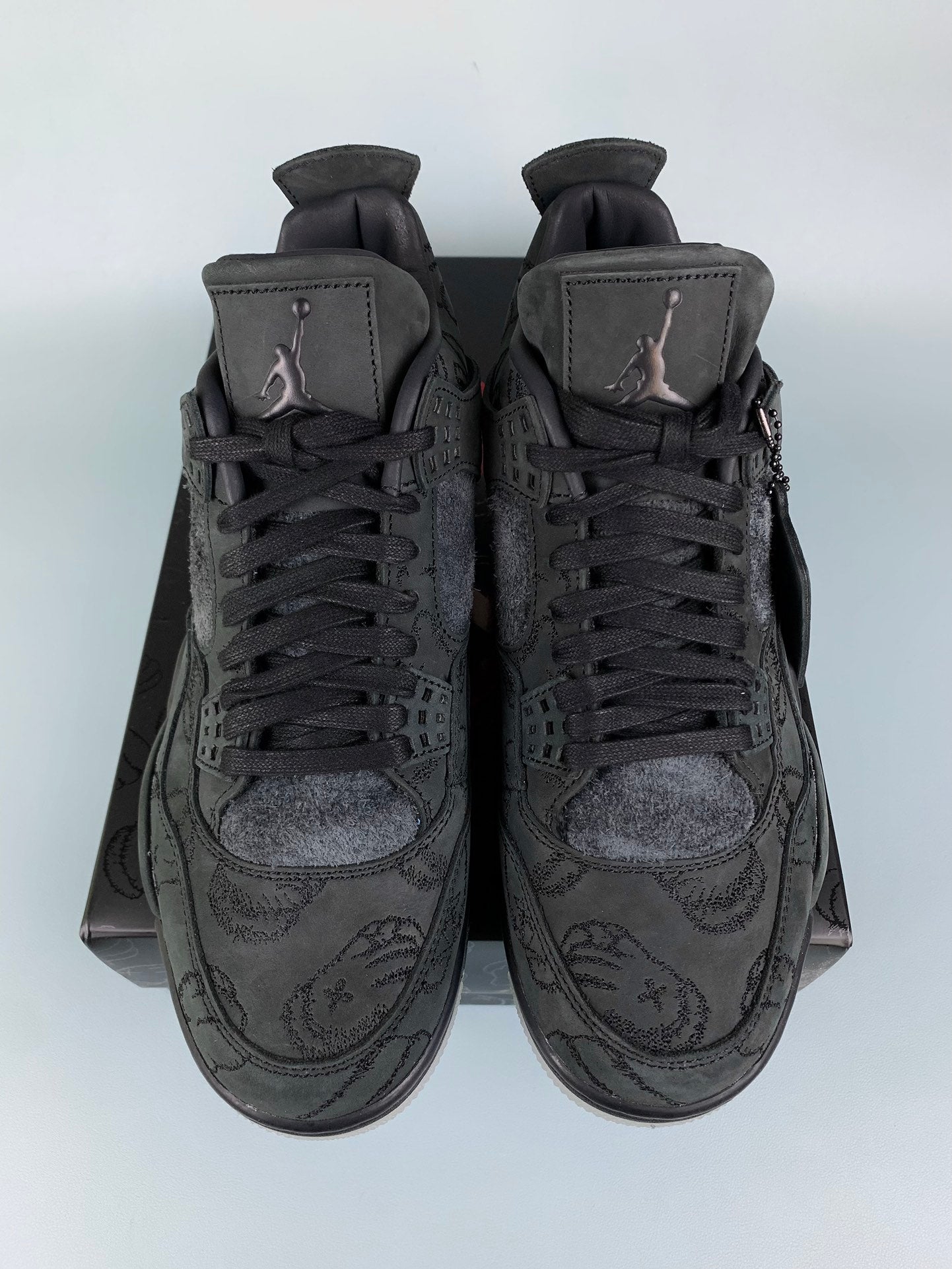 Air Jordan Retro 4 X Kaws Full Black