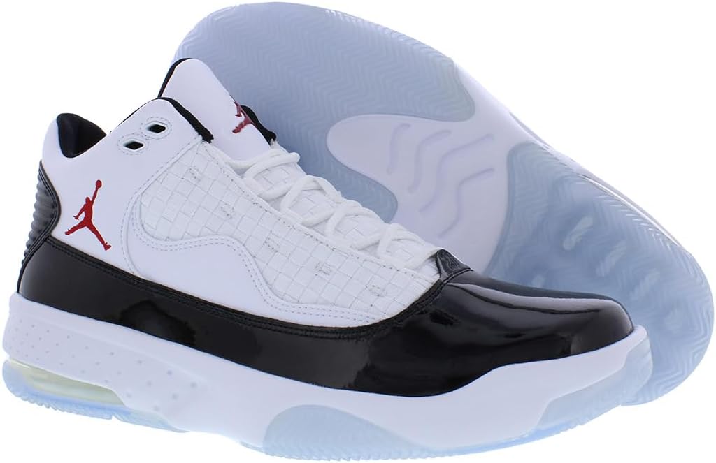 NIKE Men's Basketball Shoe