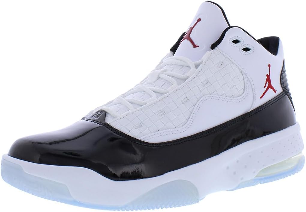 NIKE Men's Basketball Shoe