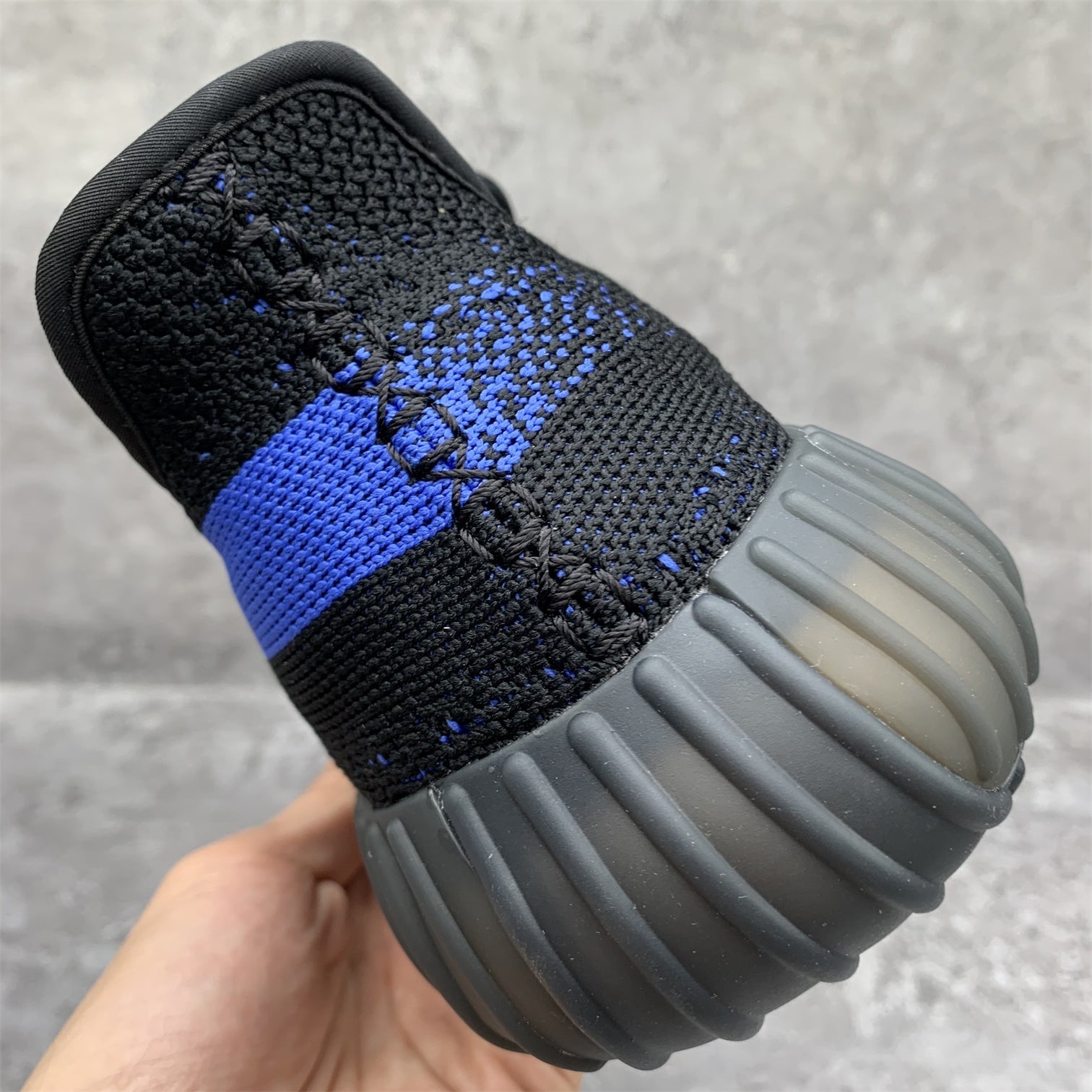 Adidas Yeezy Boost 350 V2 Dazzling Blue