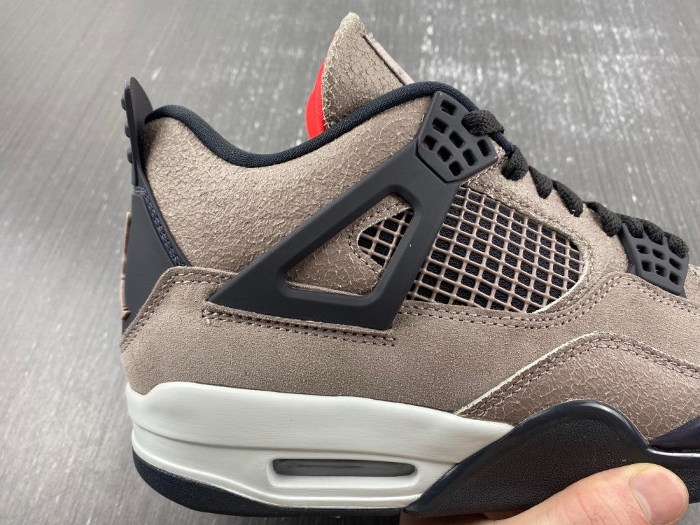 Air Jordan 4 Retro Taupe Haze