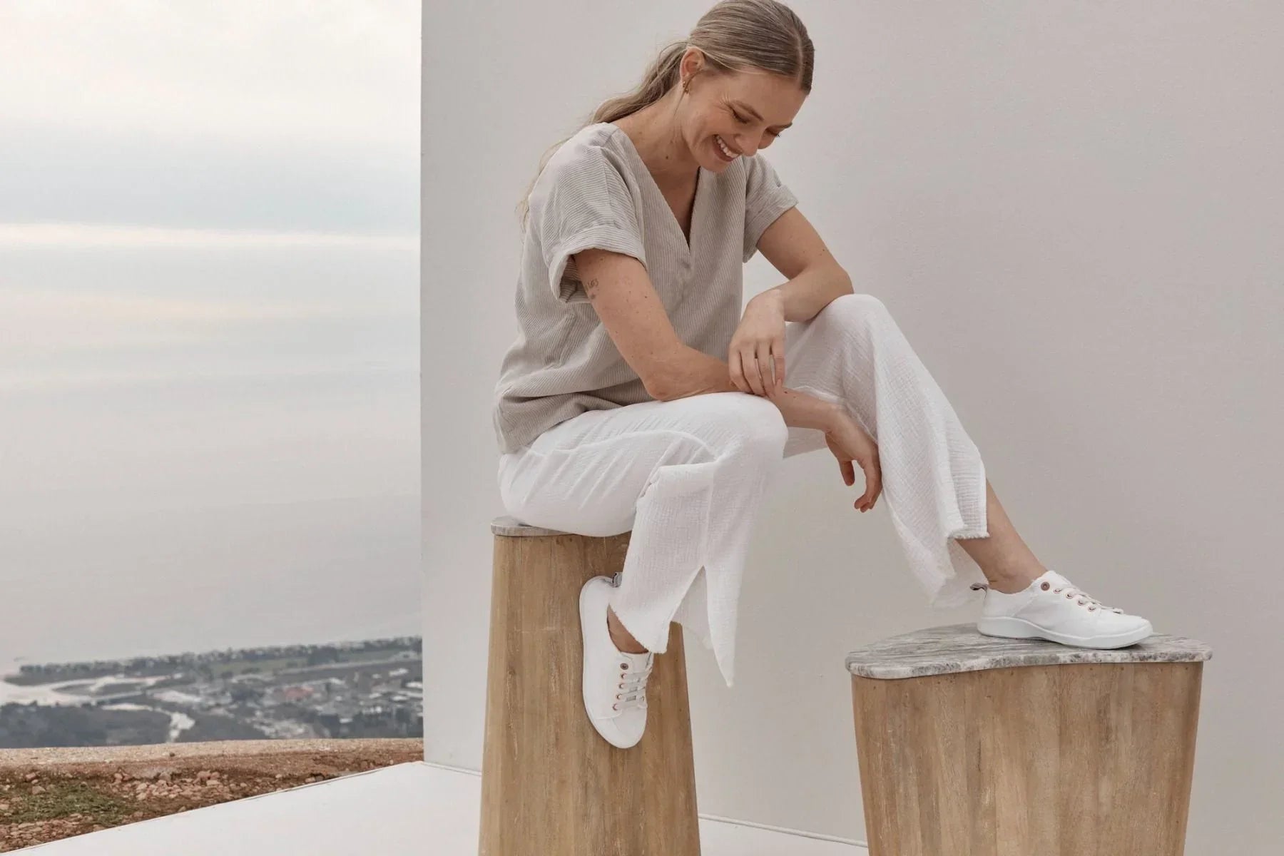 WOMEN'S VIONIC PISMO SLIP ON  | CREAM