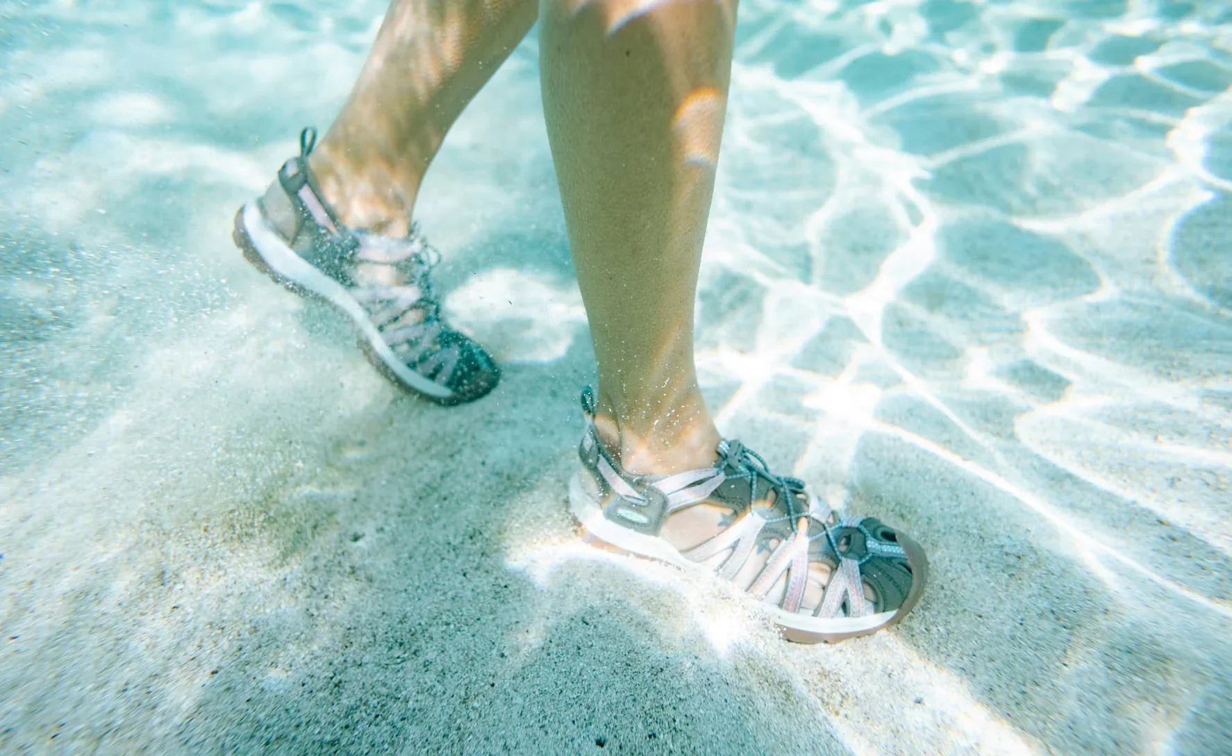 WOMEN'S KEEN WHISPER | BLACK / STEEL GREY