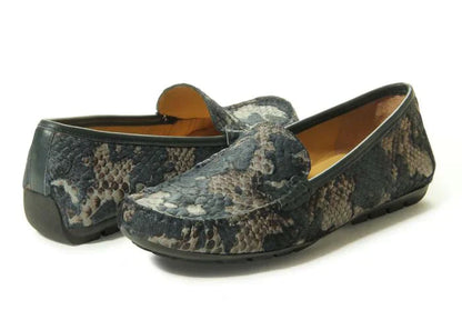 WOMEN'S VANELI ALBION LOAFER | BLUE KEPRIE