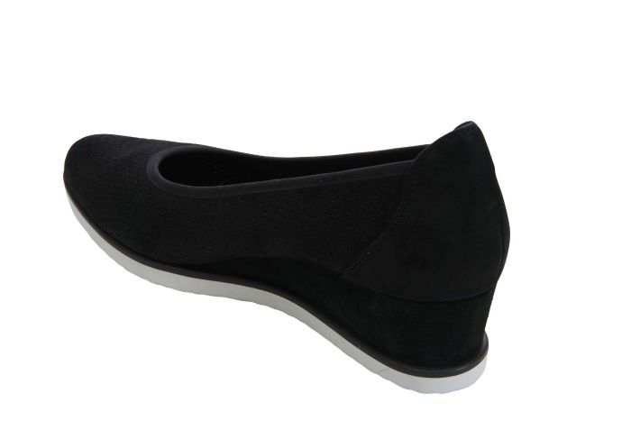 WOMEN'S VANELI DALIAN | BLACK PERF SUEDE