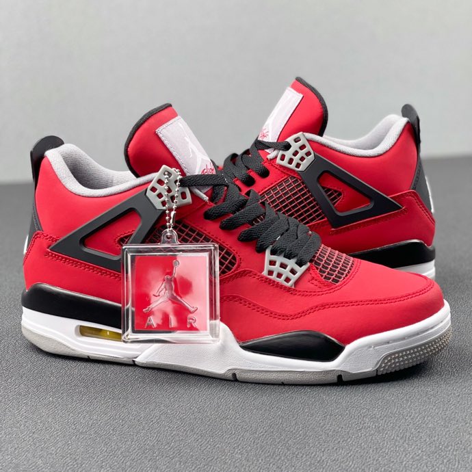 Air Jordan 4 Retro Toro Bravo