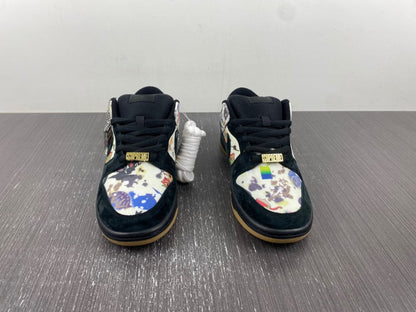 Nike SB Dunk Low Supreme Rammellzee