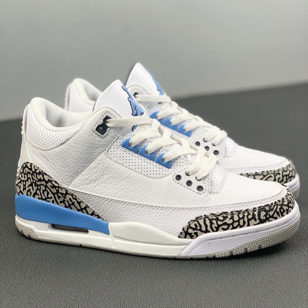 Air Jordan 3 Retro UNC