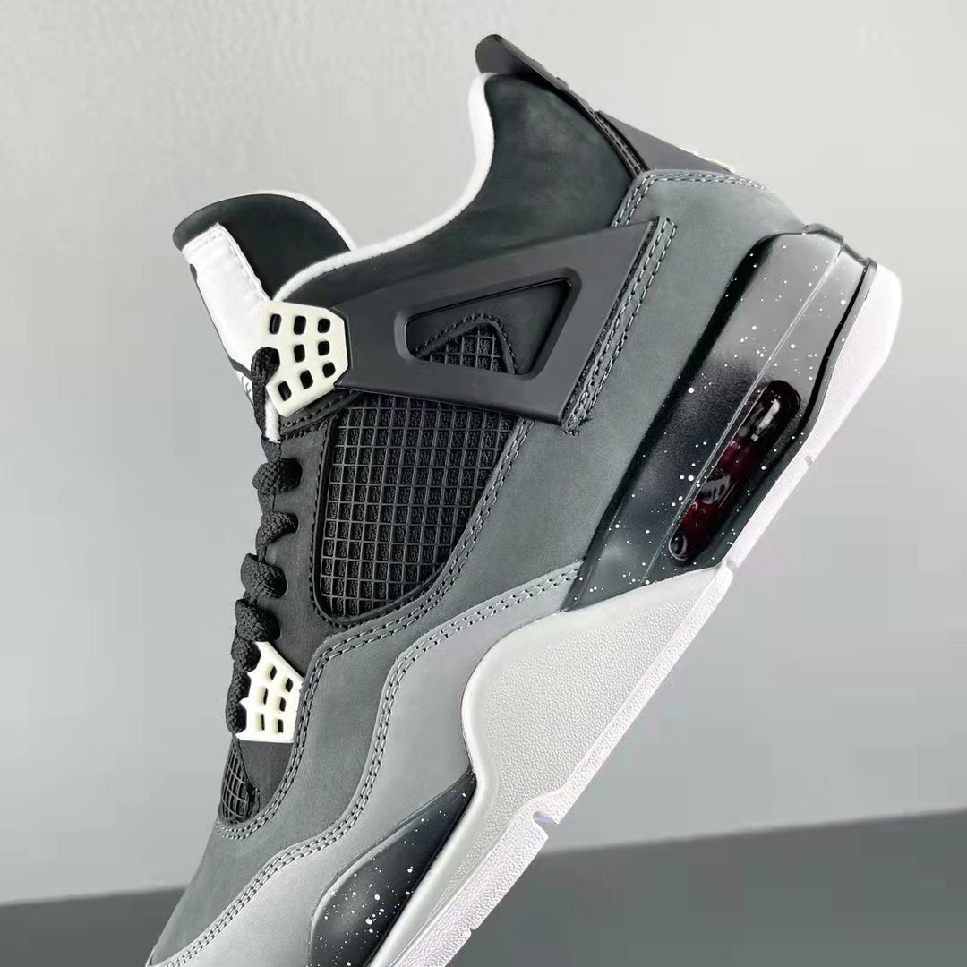 Air Jordan - 4 Retro Fear Pack