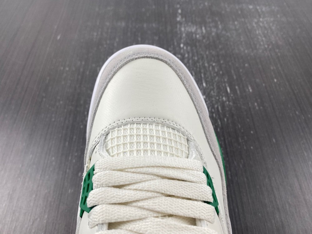 Air Jordan 4 Retro SB Pine Green