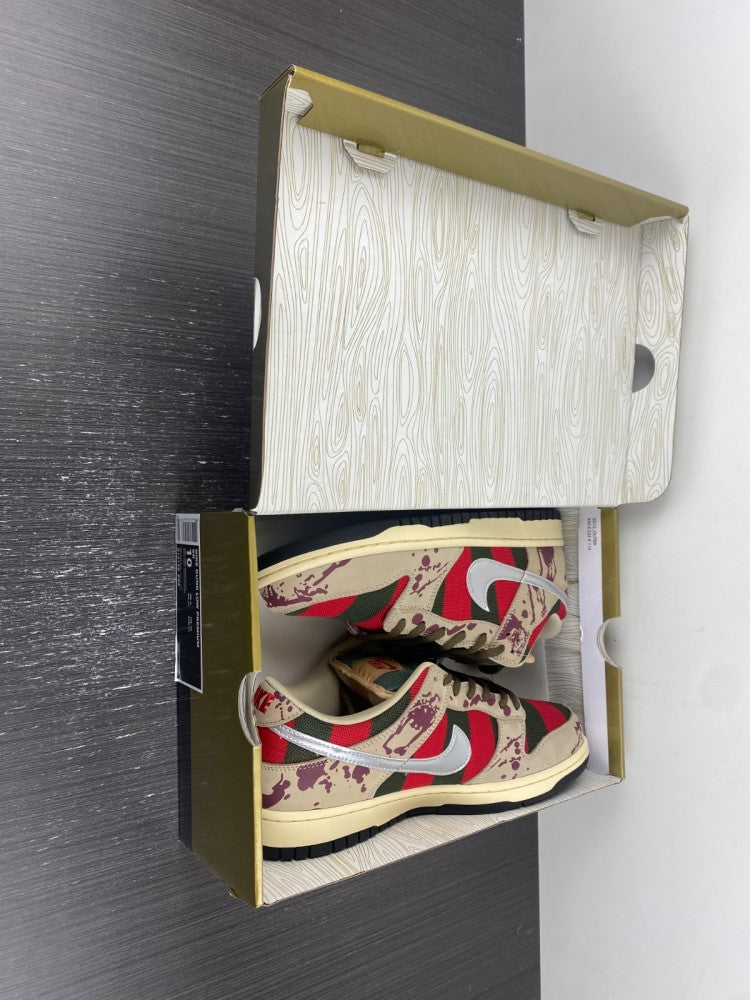 Nike SB Dunk Low Freddy Krueger