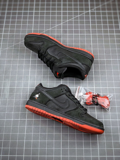 Nike SB Dunk Low Black Pigeon
