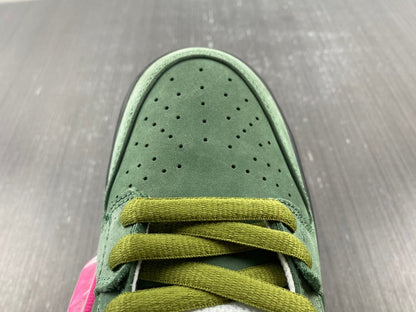 Nike SB Dunk Low Concepts Green Lobster (Special Box)