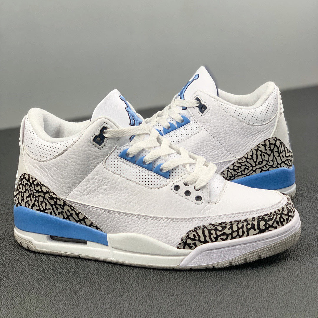 Air Jordan 3 Retro UNC