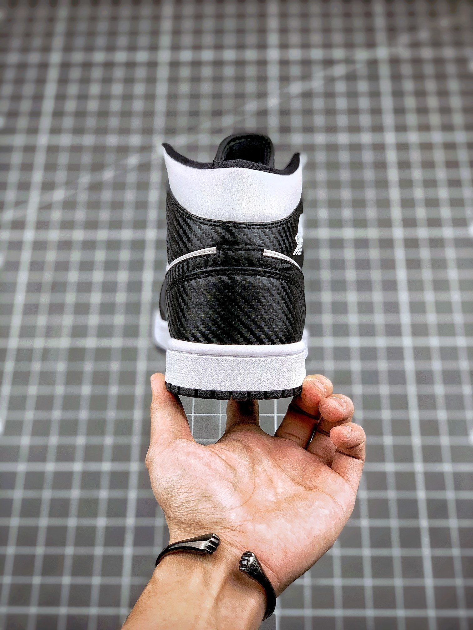 Air Jordan 1 Mid Carbon Fiber Black