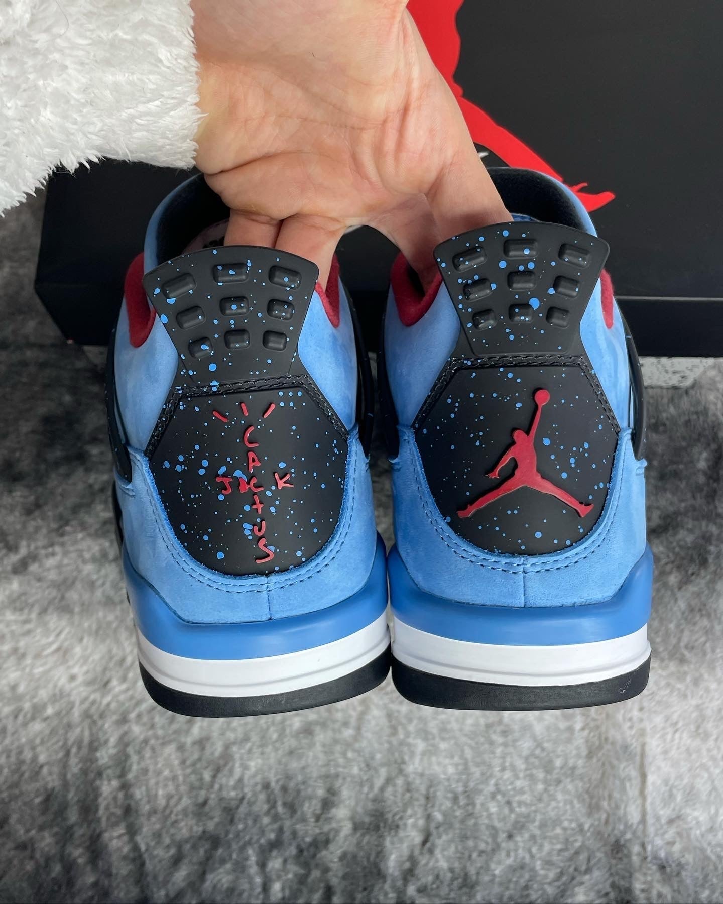 Air Jordan 4 Retro Travis Scott Cactus Jack