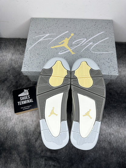 Air Jordan 4 Retro SE Craft Photon Dust