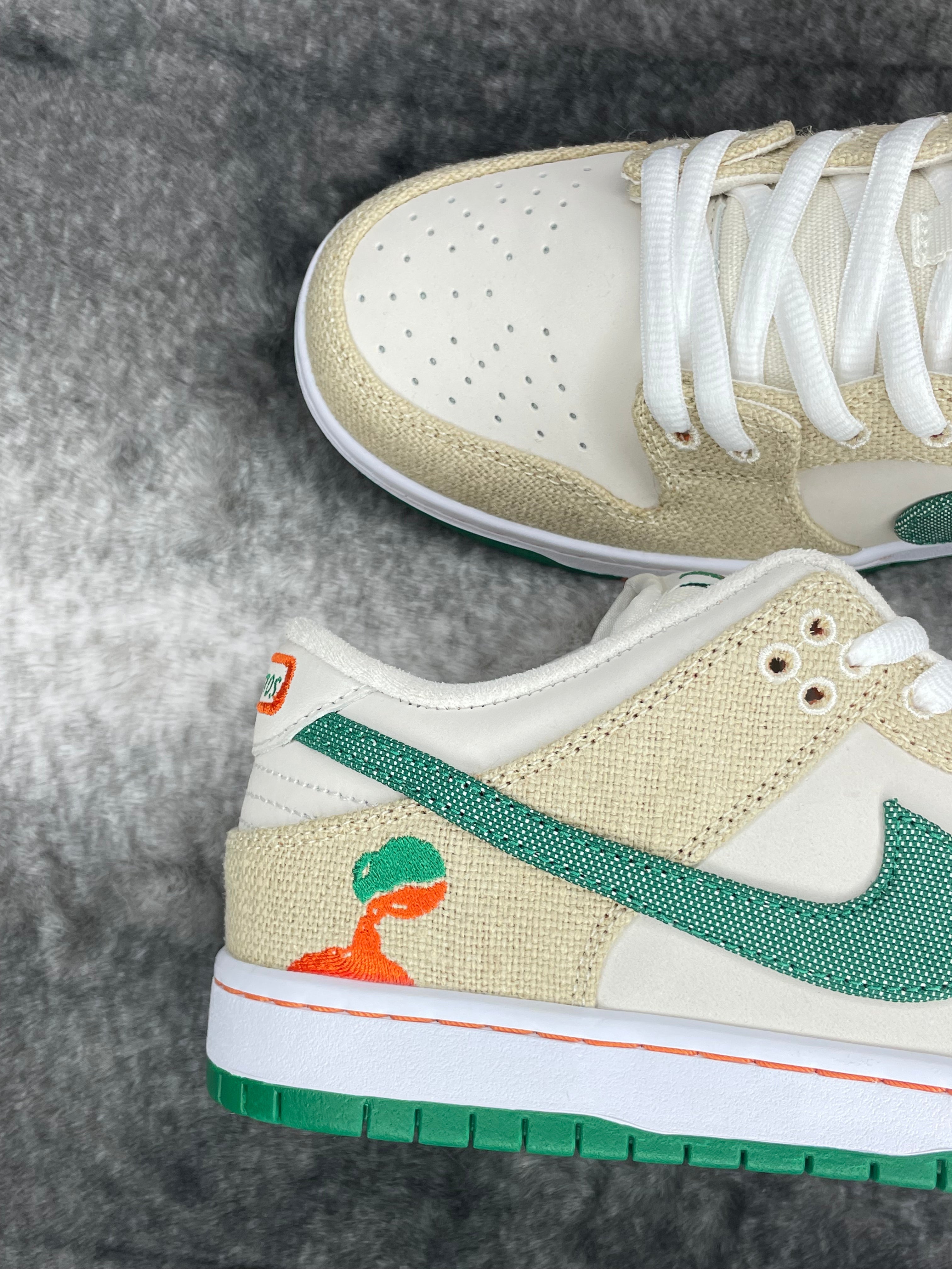 Nike SB Dunk Low Jarritos