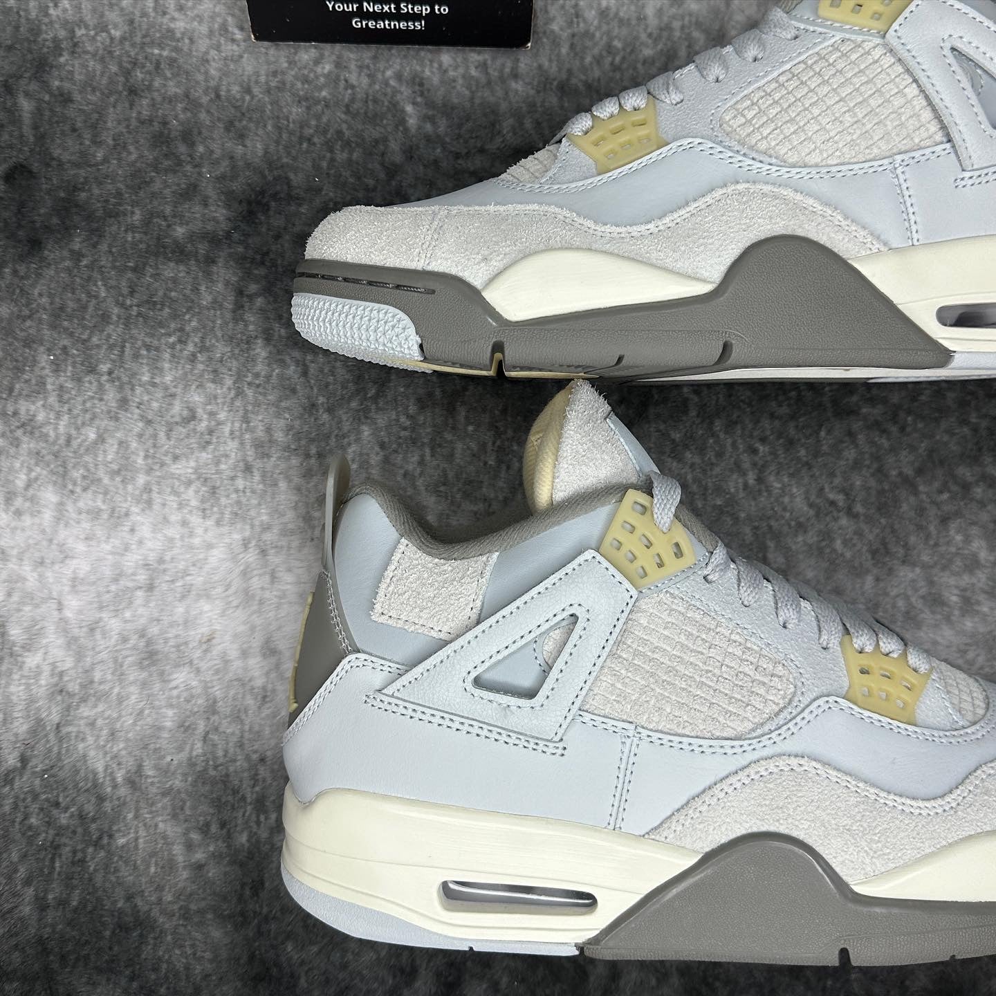 Air Jordan 4 Retro SE Craft Photon Dust