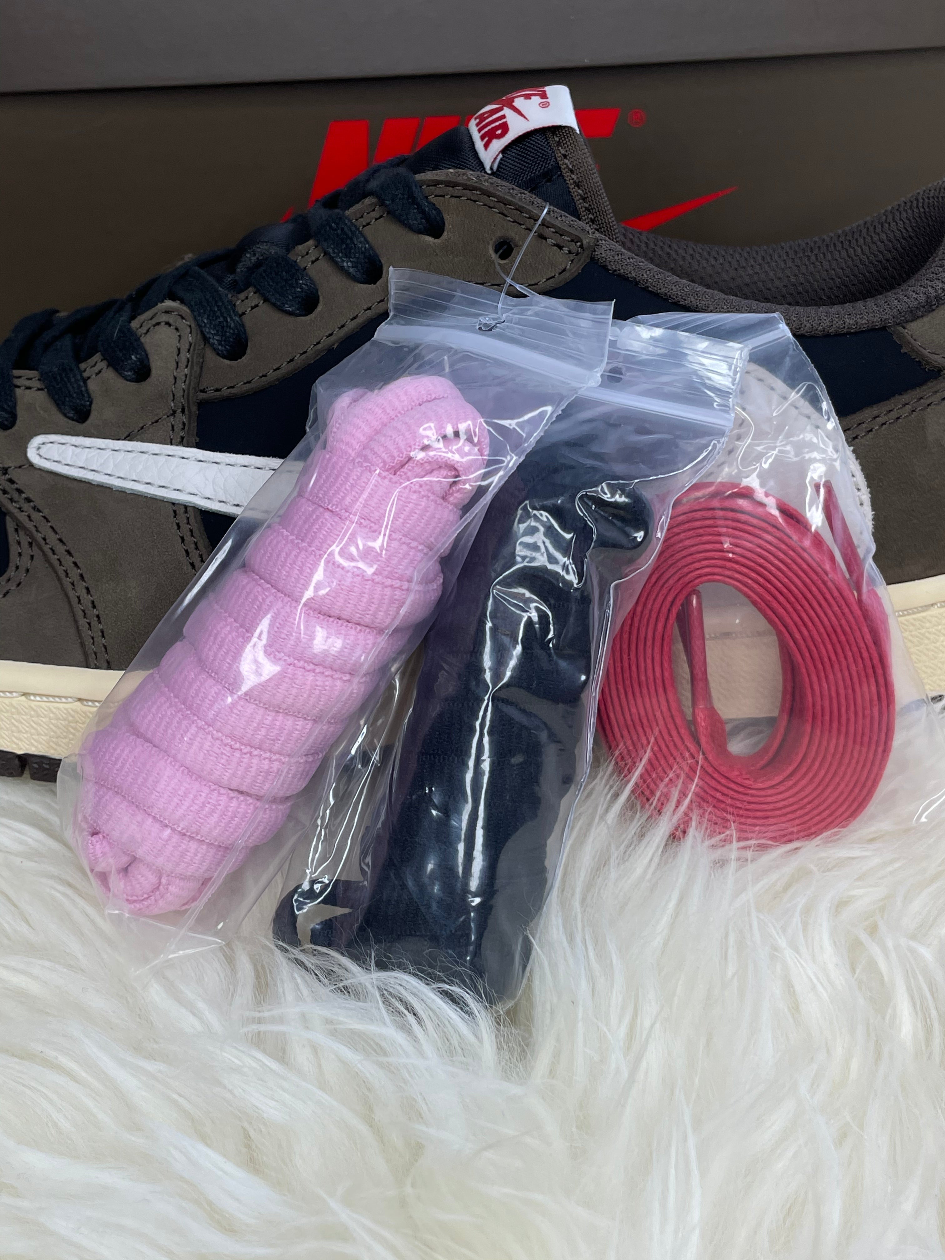 Air Jordan 1 Retro Low OG SP Travis Scott